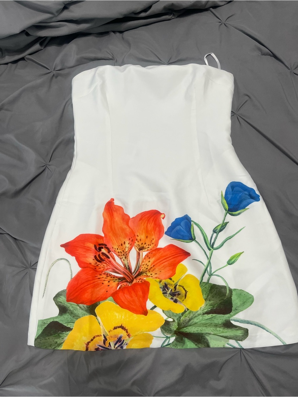 Runaway The Label Primrose White Flower mini dress - Picture 6 of 7